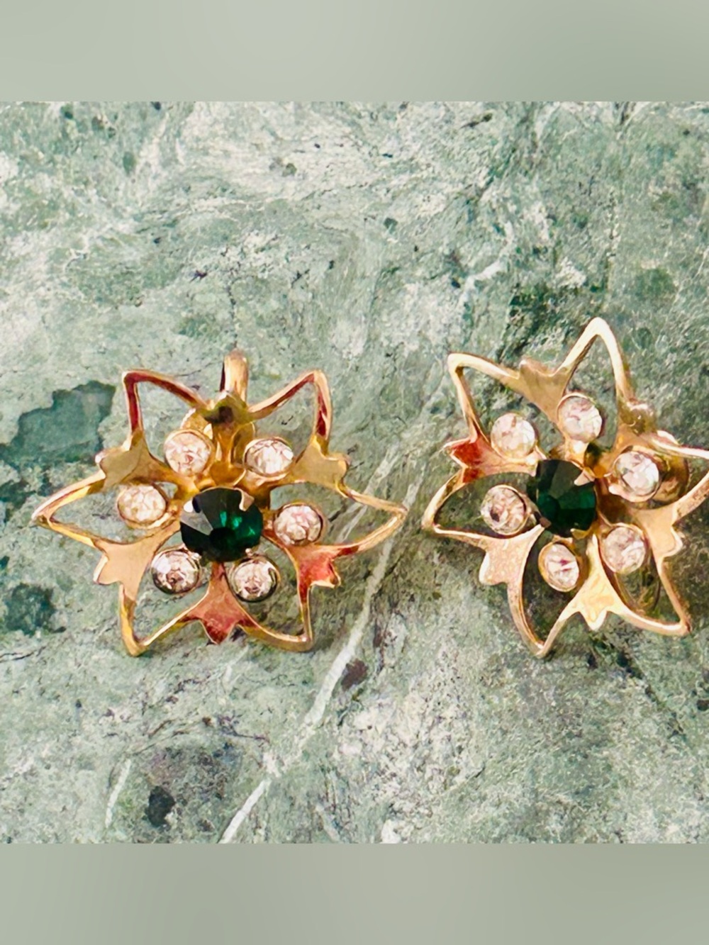 Vintage Set 1940s-1950s Gold Tone RhinestoneFloralBrooch & Screw-Back Earrings - Picture 12 of 13